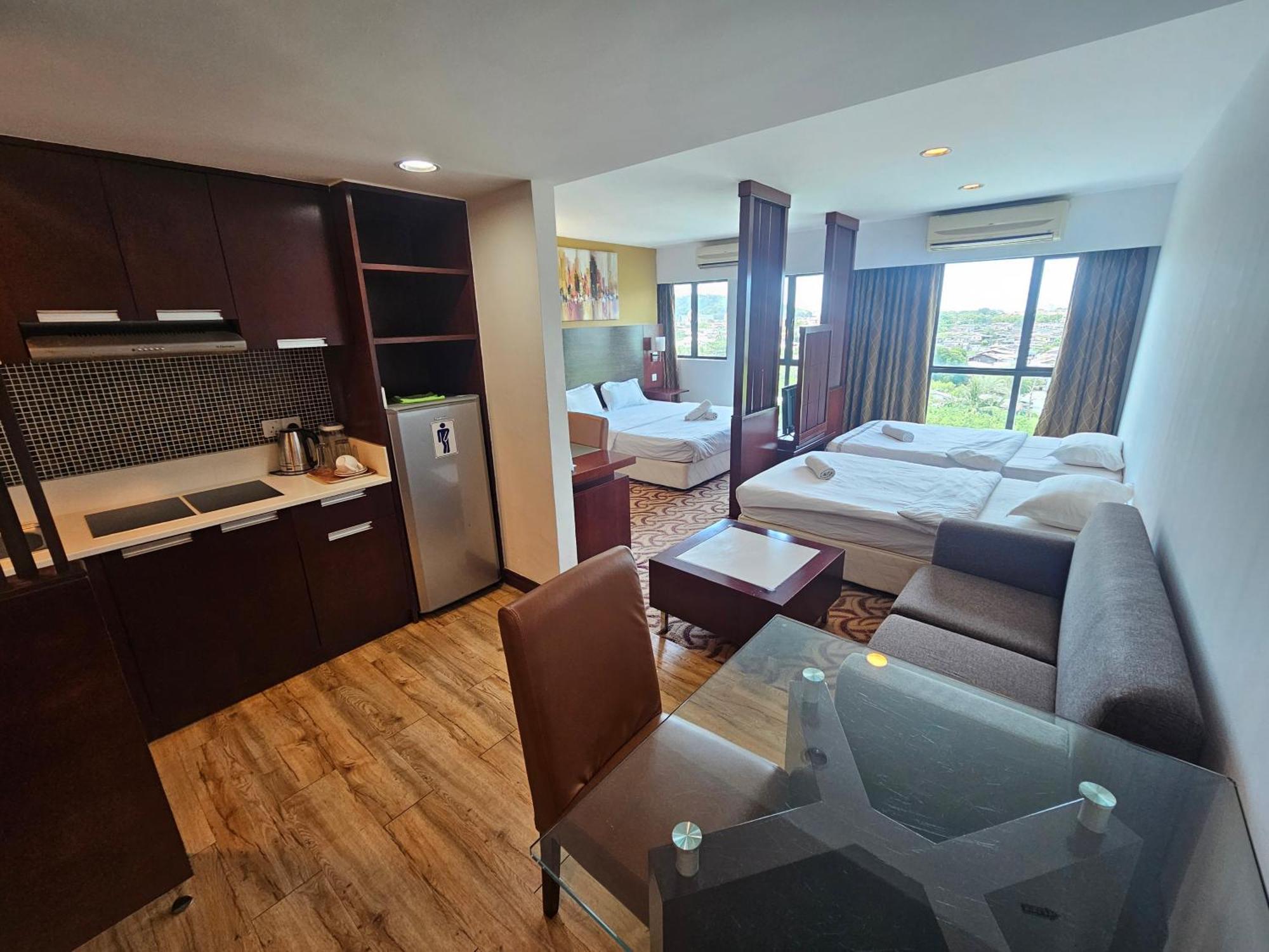 Kota Kinabalu City Ensuite At Scsp Ming Garden ภายนอก รูปภาพ
