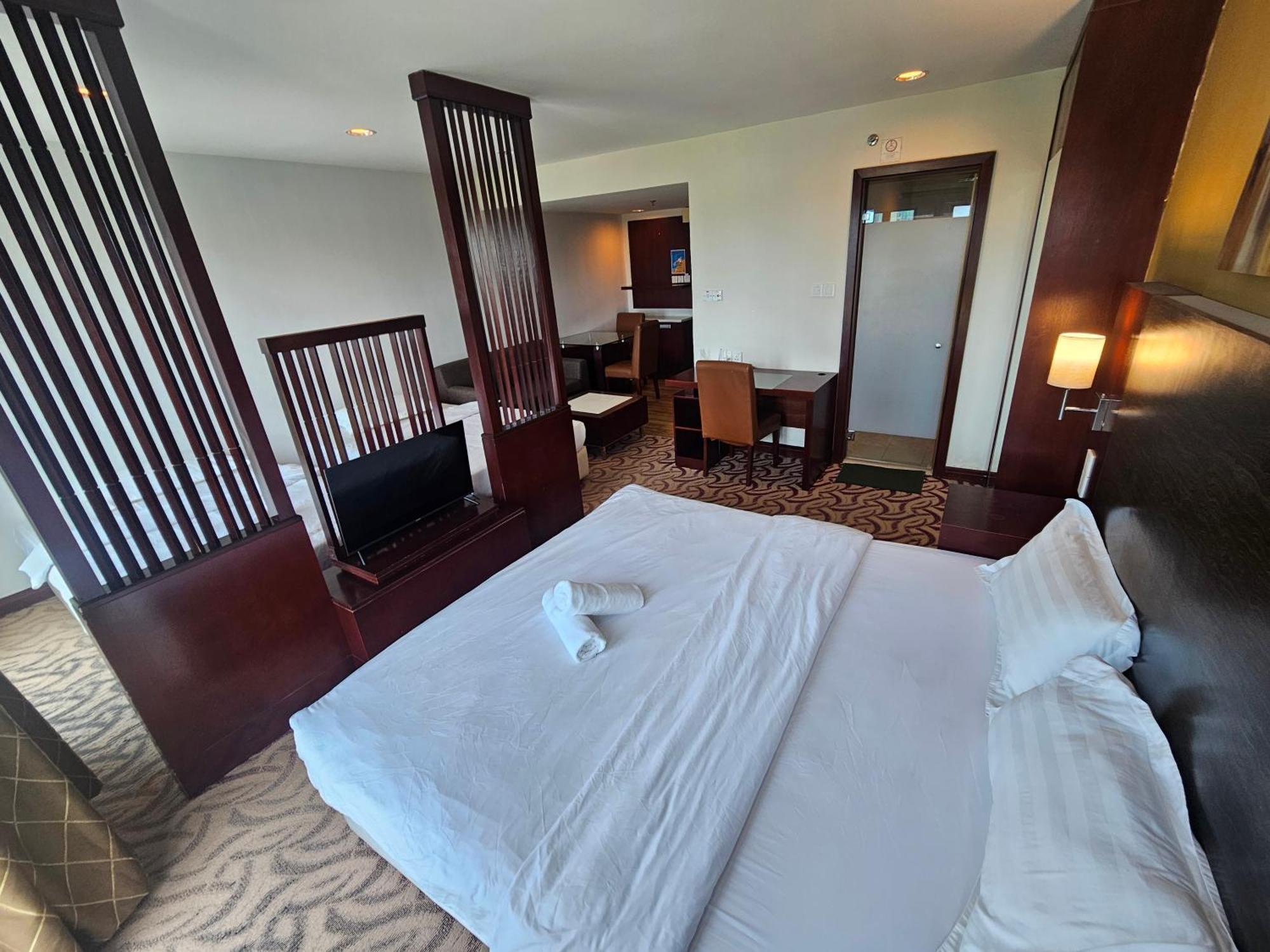 Kota Kinabalu City Ensuite At Scsp Ming Garden ภายนอก รูปภาพ